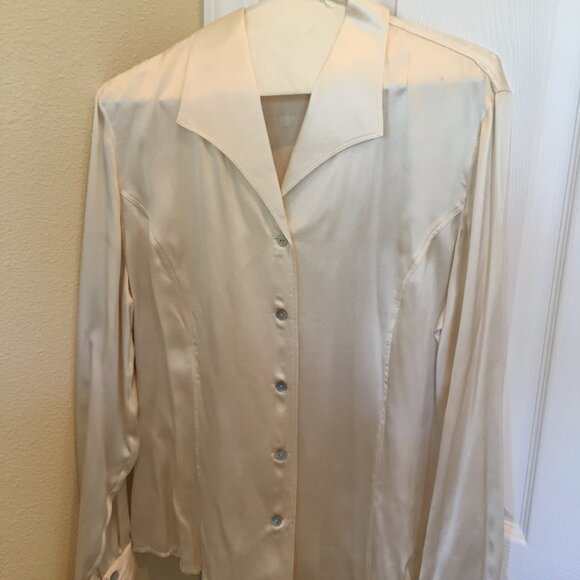 Women's cream color silk (satin) button front blouse, sz 8 - Picture 1 of 6